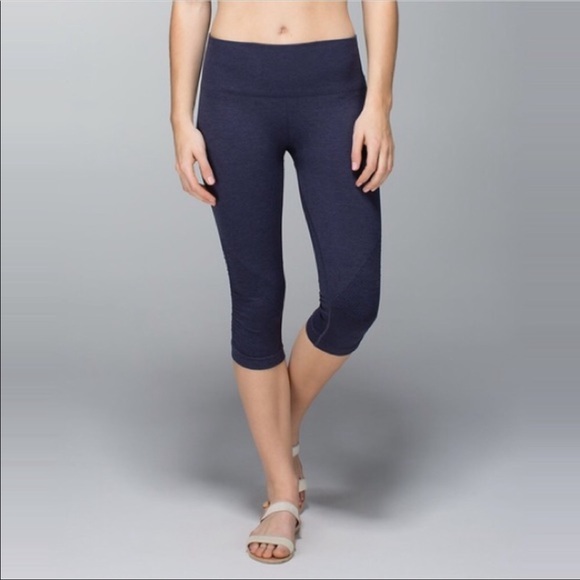 lululemon athletica Pants - Lululemon In The Flow Seamless Crop II